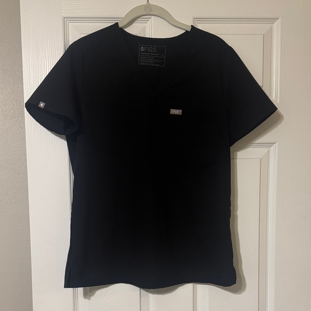 Figs Scrub Top
